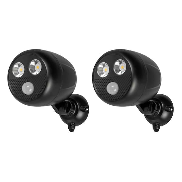 Defiant 450-Lumen Battery Powered 120-Degree Black Motion Activated Integrated LED Flood Light (2-Pack) IS09a4505BRBKTH